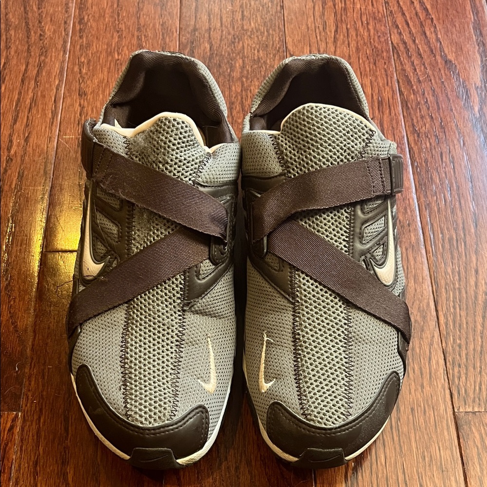 Nike Olive Gray Mesh Slip-On Sneakers with Brown Straps